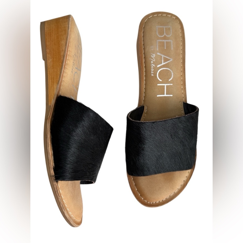 Beach by Matisse Sz 8 Tiki Black Calf Hair Slides Wedge Sandals